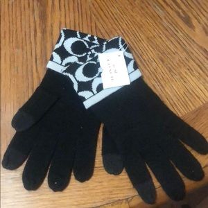 Coach gloves